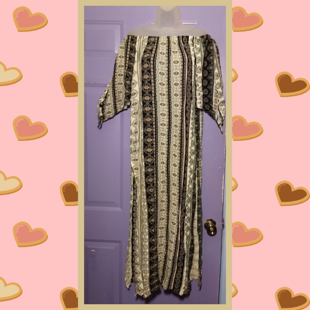 NWOT MILEY + MOLLY OFF SHOULDER MAXI DRESS-LARGE
